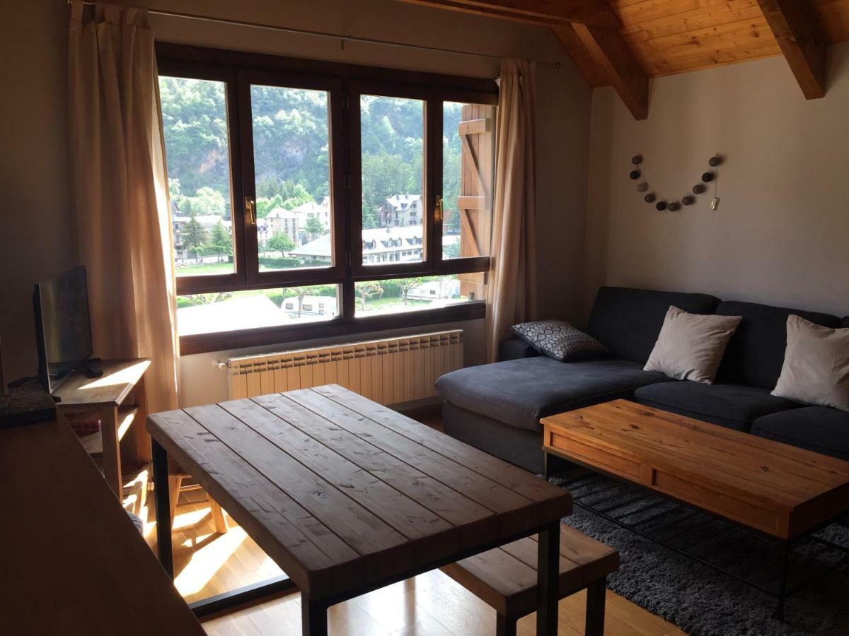 Precioso Atico Duplex Apartment Escarrilla Luaran gambar