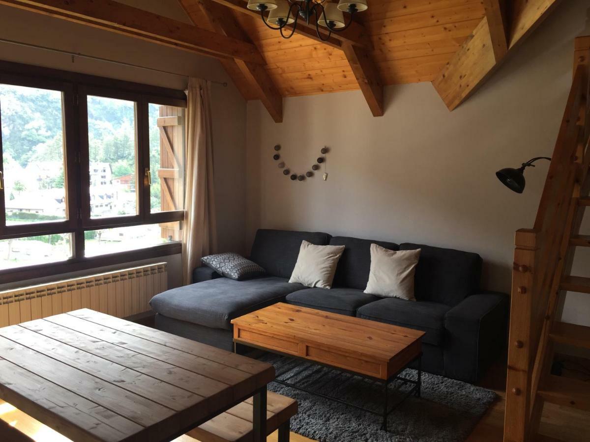 Precioso Atico Duplex Apartment Escarrilla Luaran gambar